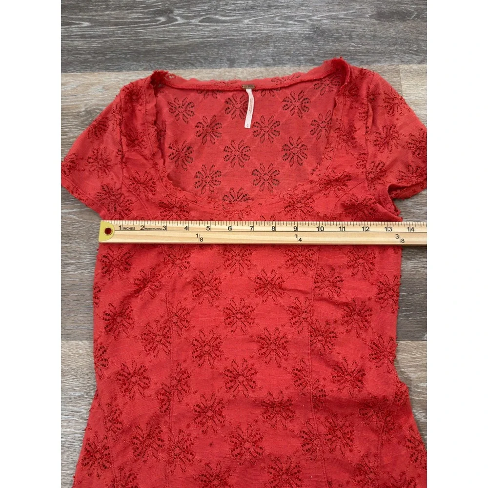 Free People Red Floral Lace Mini Dress Short Sleeve Scoop Neck Boho Size S - Picture 2 of 6